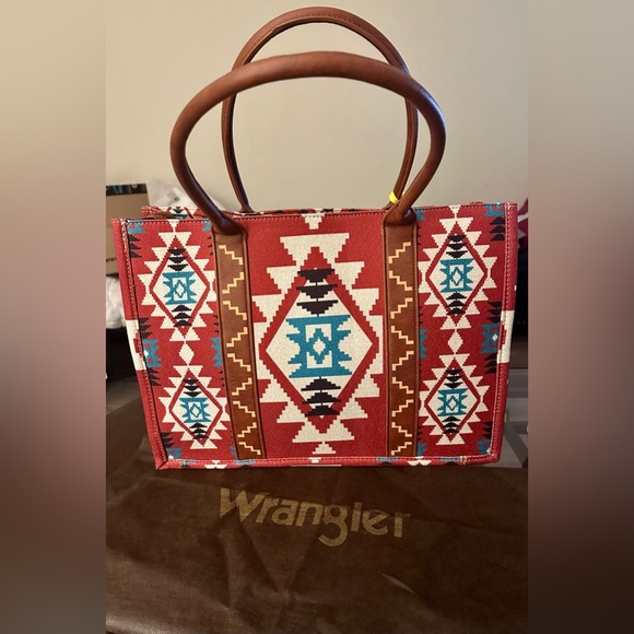 NWT WRANGLER Large Shoulder Tote Bag - Red Aztec Southwestern Canvas - Picture 3 of 7